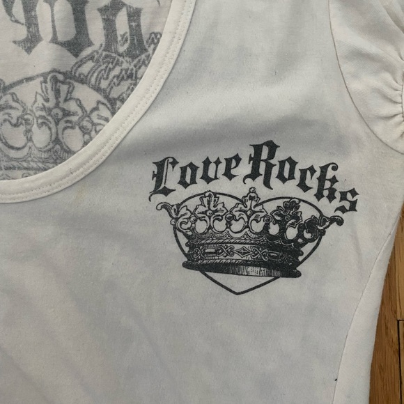 Hooded “Love Rocks” T-Shirt - Picture 2 of 4